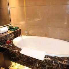 Отель Chateau Star River Guangzhou Peninsula 4* Номер Делюкс с различными типами кроватей фото 3