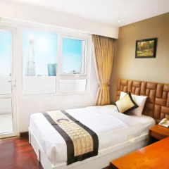 Cosmopolitan Hotel 3* Улучшенный номер с различными типами кроватей фото 2