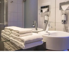 Отель Holiday Inn Express Frankfurt City Hauptbahnhof 4* Стандартный номер с различными типами кроватей