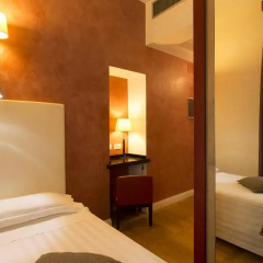 Floris Hotel 3* Номер Комфорт с различными типами кроватей фото 2