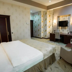 Grand Hotel 4* Стандартный номер с двуспальной кроватью фото 9