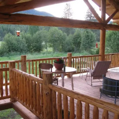 Отель Bobtail Lodge B&B балкон