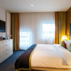 Гостиница Crowne Plaza Санкт-Петербург Аэропорт 4* Стандартный номер с двуспальной кроватью фото 9