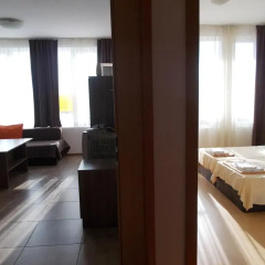 Отель Apartamenti Zhelezovi Болгария, Поморие - отзывы, цены и фото номеров - забронировать отель Apartamenti Zhelezovi онлайн комната для гостей фото 3