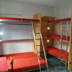 Train Hostel Кровать в общем номере с двухъярусной кроватью