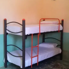 Отель Hostal La Ermita Кровать в общем номере с двухъярусной кроватью фото 9