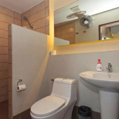 Отель Kama Bangkok - Boutique Bed & Breakfast 2* Кровать в общем номере двухъярусные кровати фото 4