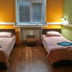 Гостиница Travel Inn Aviamotornaya 2* Стандартный номер с 2 отдельными кроватями (общая ванная комната) фото 8