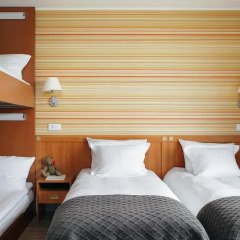 Oru Hotel 3* Стандартный семейный номер с разными типами кроватей фото 2
