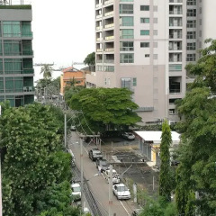 Апартаменты Soi 5 Apartment балкон