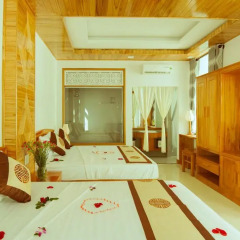 Отель Riverside Plum Garden Homestay 2* Номер Делюкс с различными типами кроватей фото 4