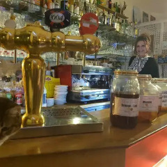Отель Hôtel Les Chansonniers Стандартный номер с двуспальной кроватью (общая ванная комната) фото 4