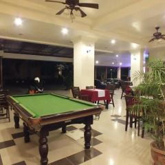 Апартаменты Chaba Garden Apartment Паттайя гостиничный бар