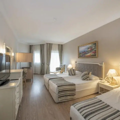 Crystal Tat Beach Golf Resort & Spa 5* Стандартный номер с двухъярусной кроватью фото 2