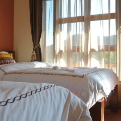 Отель Hong Yuan Hotel Непал, Покхара - отзывы, цены и фото номеров - забронировать отель Hong Yuan Hotel онлайн сейф в номере