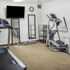Отель Holiday Inn Express Columbus Downtown США, Колумбус - отзывы, цены и фото номеров - забронировать отель Holiday Inn Express Columbus Downtown онлайн фитнесс-зал фото 2