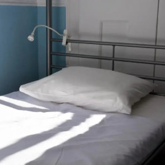 5 Sins Chiado Hostel Кровать в общем номере с двухъярусной кроватью