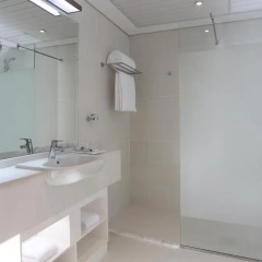 Отель TRYP by Wyndham Abu Dhabi City Centre 4* Стандартный номер с различными типами кроватей фото 5