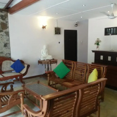 Отель Thiranagama Beach Hotel Шри-Ланка, Хиккадува - отзывы, цены и фото номеров - забронировать отель Thiranagama Beach Hotel онлайн интерьер отеля