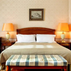 Гостиница Метрополь 5* Улучшенный номер двуспальная кровать фото 2