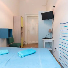Отель Downtown Oasis Guesthouse Стандартный номер с двуспальной кроватью