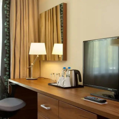 Гостиница Hilton Garden Inn Moscow Новая Рига 4* Стандартный номер с двуспальной кроватью фото 7