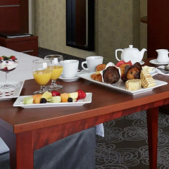 Отель Courtyard by Marriott Montreal Airport Канада, Монреаль - отзывы, цены и фото номеров - забронировать отель Courtyard by Marriott Montreal Airport онлайн в номере фото 2