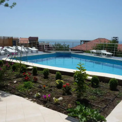 Отель Guest House Amor бассейн
