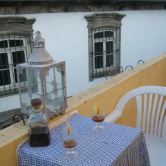 Отель Yellow House - Holiday's House