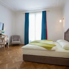 Hotel Pension Museum 3* Стандартный номер с двуспальной кроватью фото 9