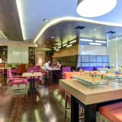 Отель Novotel Bangkok On Siam Square 4* Представительский номер с различными типами кроватей фото 10
