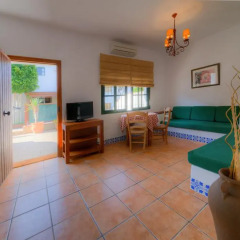 Отель Apartamentos El Roqueo детские мероприятия
