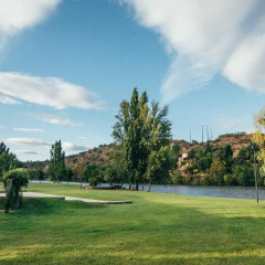 Отель Dona Fina Guest House спортивное сооружение