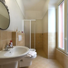 Отель Pallanza Apartment Италия, Вербания - отзывы, цены и фото номеров - забронировать отель Pallanza Apartment онлайн ванная