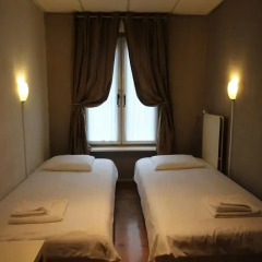 Budget Hotel Barbacan 2* Номер с общей ванной комнатой с различными типами кроватей (общая ванная комната) фото 4