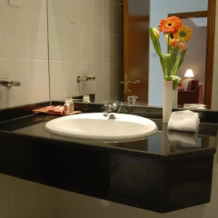 XCLUSIVE Hotel Apartments ванная
