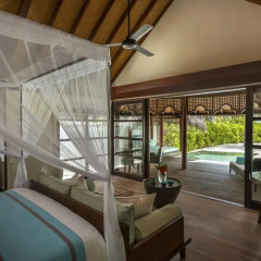 Отель Four Seasons Maldives At Kuda Huraa 5* Бунгало с различными типами кроватей фото 4