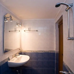 Отель Guest House Fotinov Болгария, Бургас - 1 отзыв об отеле, цены и фото номеров - забронировать отель Guest House Fotinov онлайн ванная фото 2