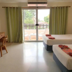 Thip Residence Boutique Hotel 3* Улучшенный номер с различными типами кроватей фото 5
