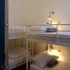 T-boutique Hostel (hua Lamphong) Кровать в общем номере фото 8
