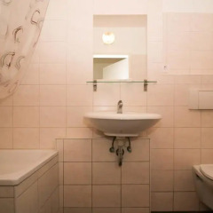 Отель Metropol Hostel Berlin Германия, Берлин - 12 отзывов об отеле, цены и фото номеров - забронировать отель Metropol Hostel Berlin онлайн ванная