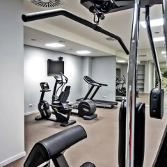 Envoy Hotel Belgrade фитнесс-зал