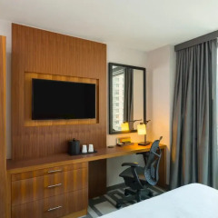 Отель Hilton Garden Inn New York/Central Park South-Midtown West 3* Стандартный номер с двуспальной кроватью фото 8