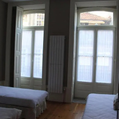 Being Porto Hostel Стандартный номер с различными типами кроватей (общая ванная комната) фото 3