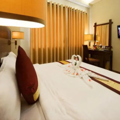 Gold Hotel Hue 3* Номер Делюкс с двуспальной кроватью фото 2