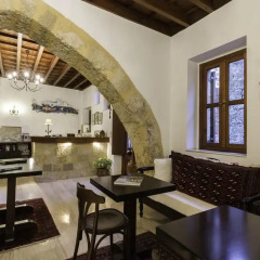 Camelot Hotel гостиничный бар