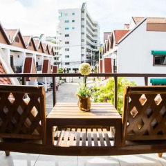 Отель Corrib Village No.11 Паттайя