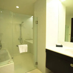 Отель FuramaXclusive Sathorn, Bangkok 4* Номер Делюкс с двуспальной кроватью фото 4