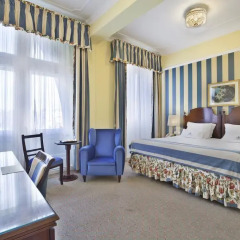 Отель Avenida Palace 5* Улучшенный номер