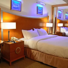 Belle Vue Hotel сейф в номере